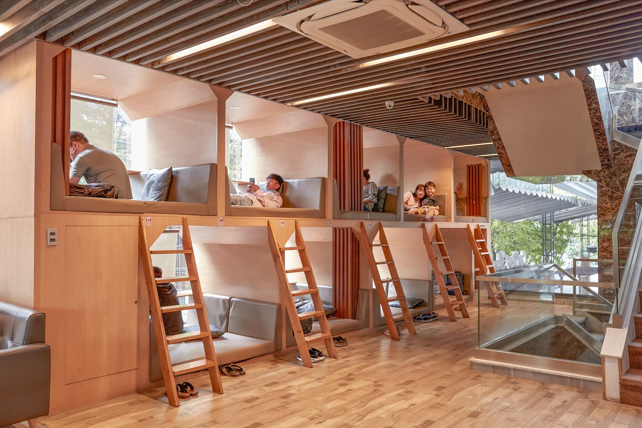 Pocket 5 of the most beautiful cafes with beds in Saigon 12