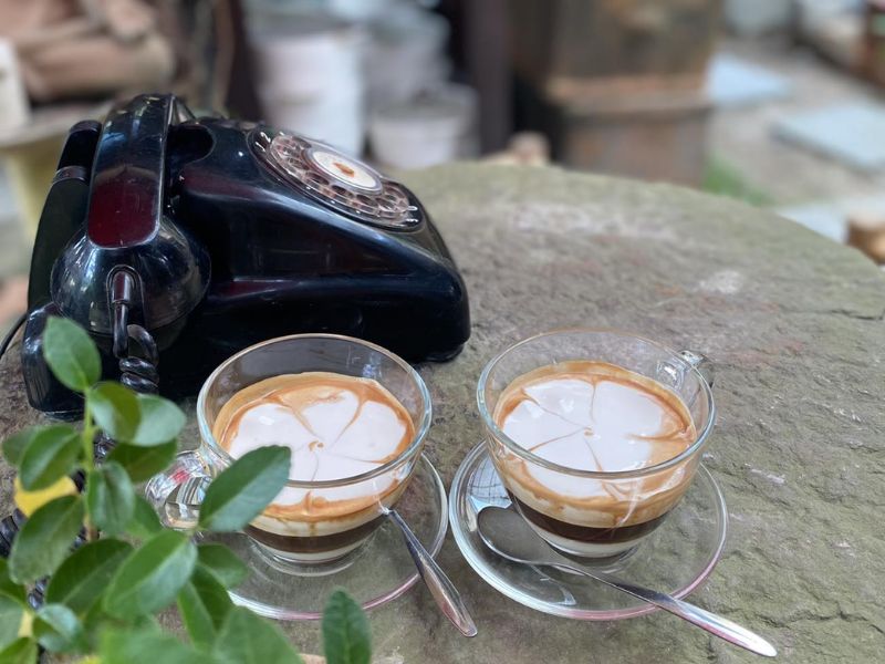 Top 10 delicious and greasy Hue salt cafes worth trying 7