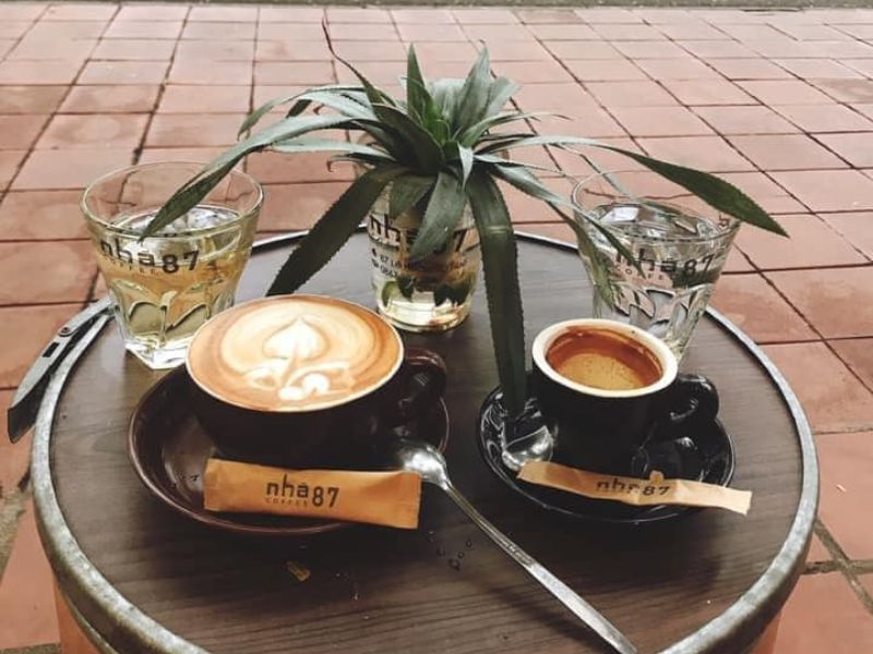Top 10 delicious and greasy Hue salt cafes worth trying 8