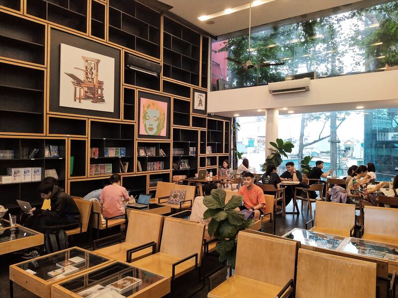 Book cafes in Saigon help you relax and indulge in the word 5