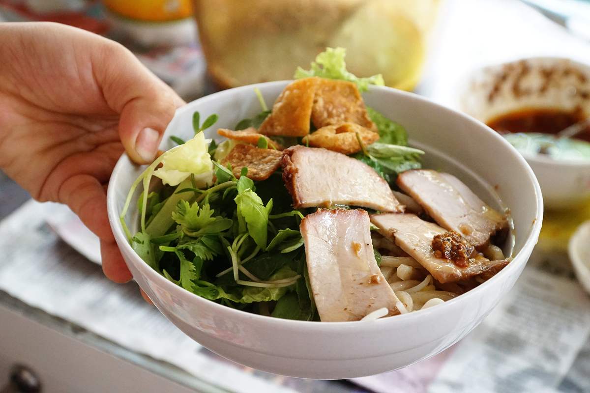 Cao Lau Da Nang - Revealing places to enjoy this irresistible delicacy in Da Nang 8