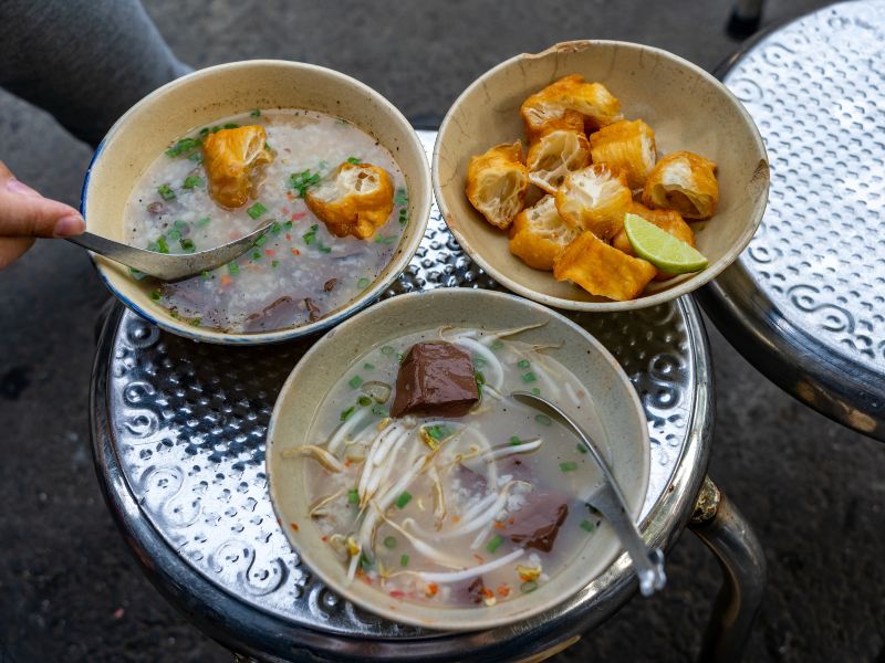 Top 15+ delicious Saigon dishes that you will regret for the rest of your life if you don't eat them 6