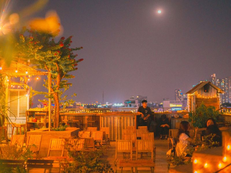 Chao Nghieng Rooftop - Extremely hot check-in location in District 2 5