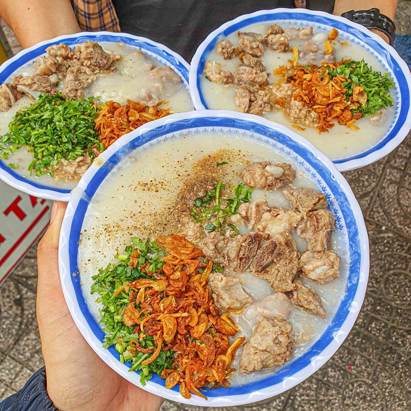 Ong Ta's rib porridge, a delicious dish famous for 40 years in Saigon 5