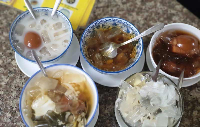 Explore famous Chinese tea shops in Saigon 5