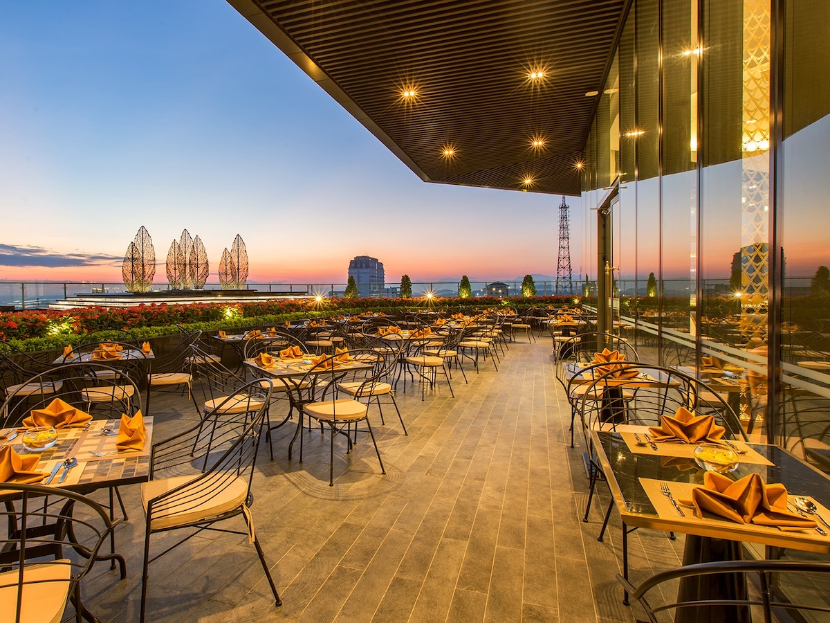 Chill the magnificent night view at Sky Bar Hue 5