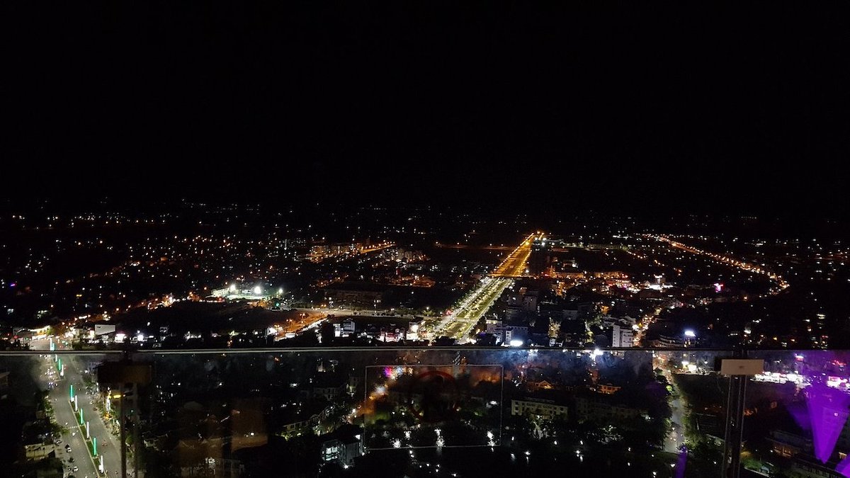 Chill the magnificent night view at Sky Bar Hue 8