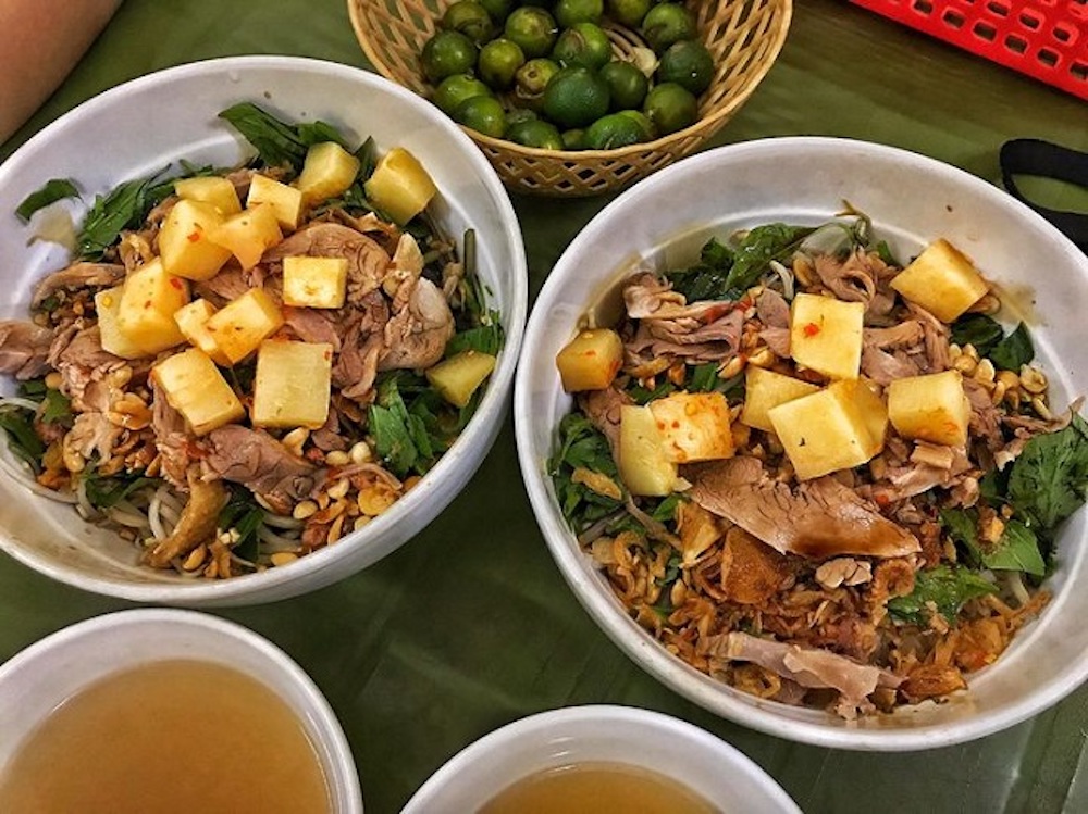 Grab 7 delicious Hanoi mixed vermicelli shops that you must try 9