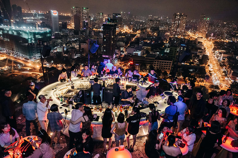 8 cocktail bars in Saigon with gentle and super chill atmosphere 9