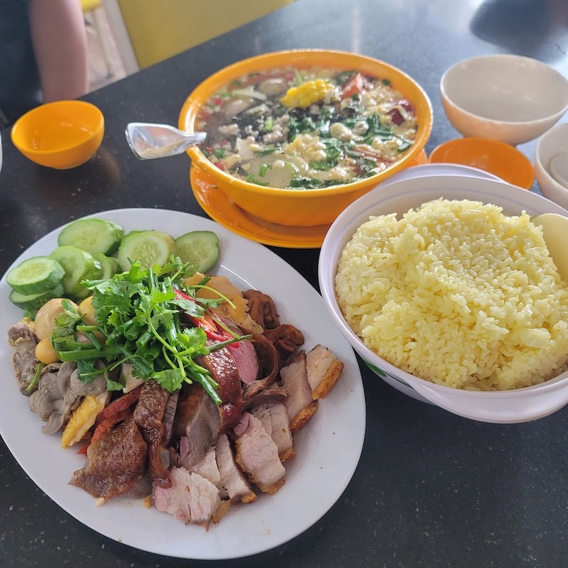 Experience 7 famous delicious Hainanese chicken rice restaurants in Saigon 5