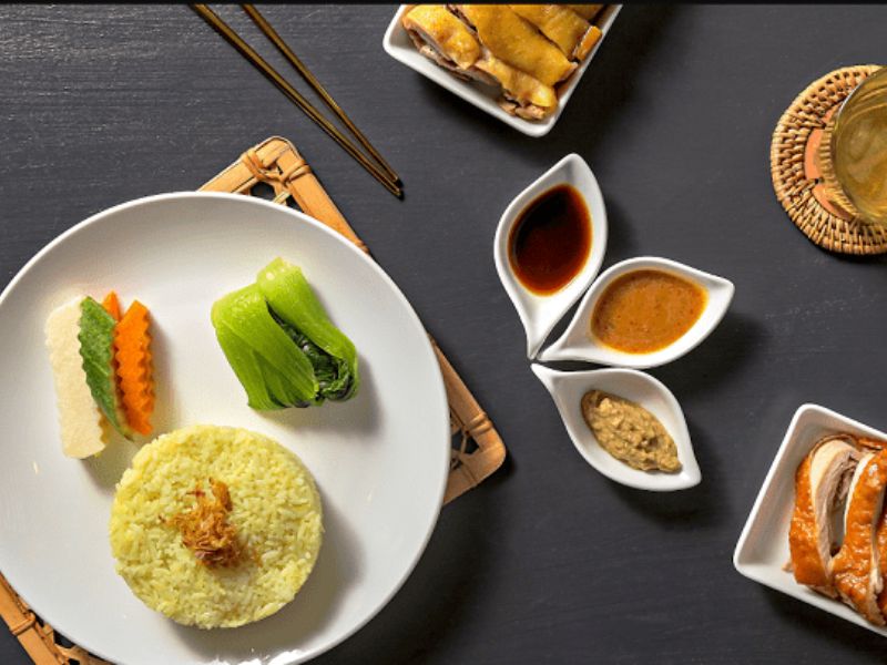 Top 6 most famous Hainanese chicken rice restaurants in Hanoi 4