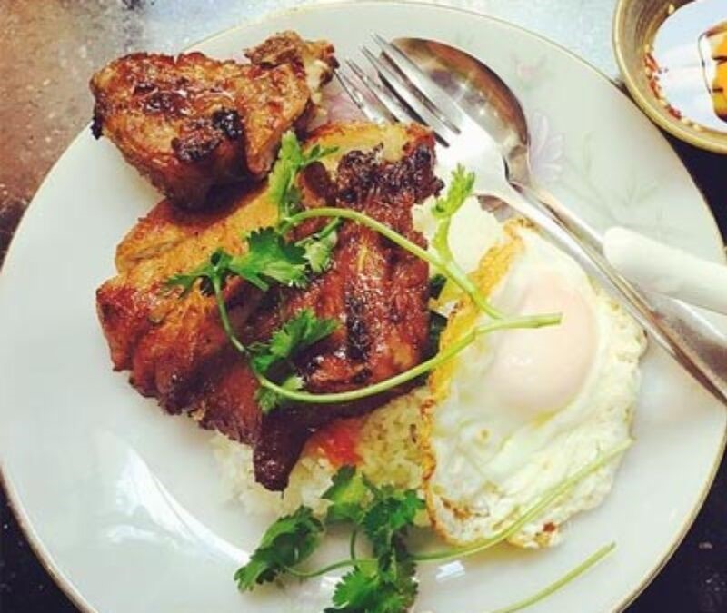 Visit 7 broken rice restaurants in District 1 to enjoy delicious dishes typical of Saigon 5