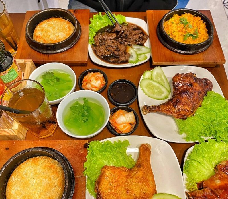 Discover the 10 best bowl rice restaurants in Hanoi, eat once and remember forever 5