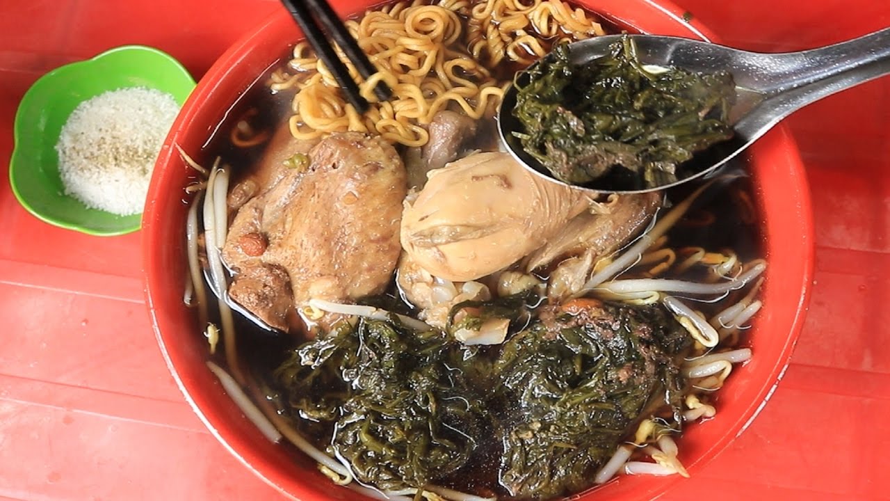 Numbness in front of 8 delicious Hanoi fried chicken restaurants famous near and far 2