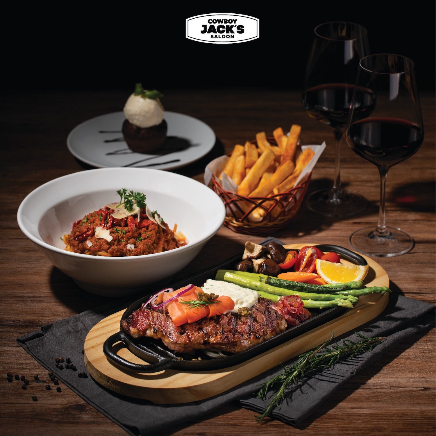 Cowboy Jack's Saloon Hanoi - American restaurant chain worth experiencing in the heart of the capital 2