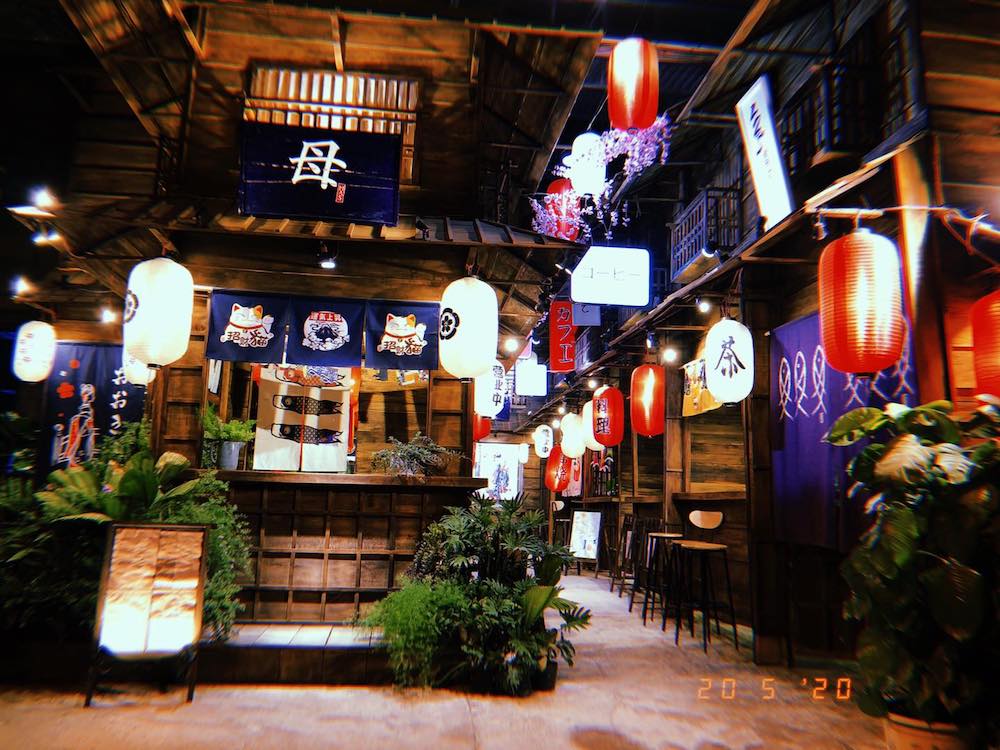 Join Ma's Milktea & Gelato to eat Italian ice cream in Japan in Da Lat city 5