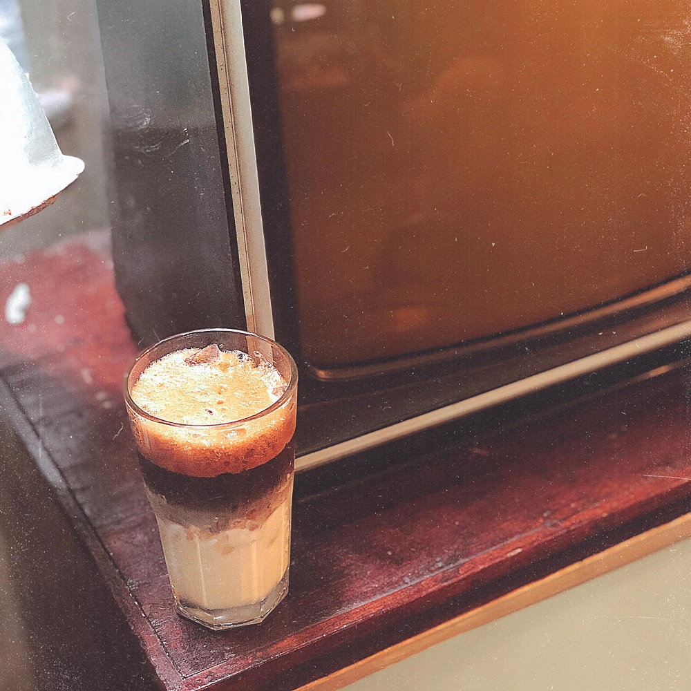 With Simple Coffee, revive memories of old Da Nang 7