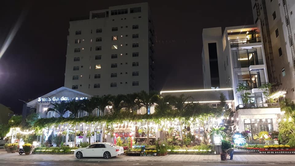 On the weekend, visit Shin's Garden to Refresh yourself in the cool green space in Da Nang 2