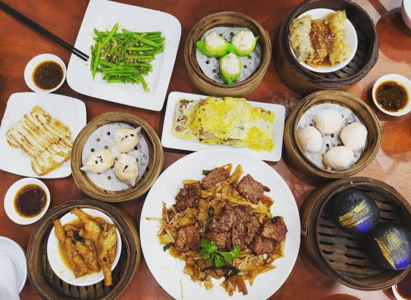 Explore Hong Kong cuisine with the famous Kowloon Restaurant Cho Lon 3