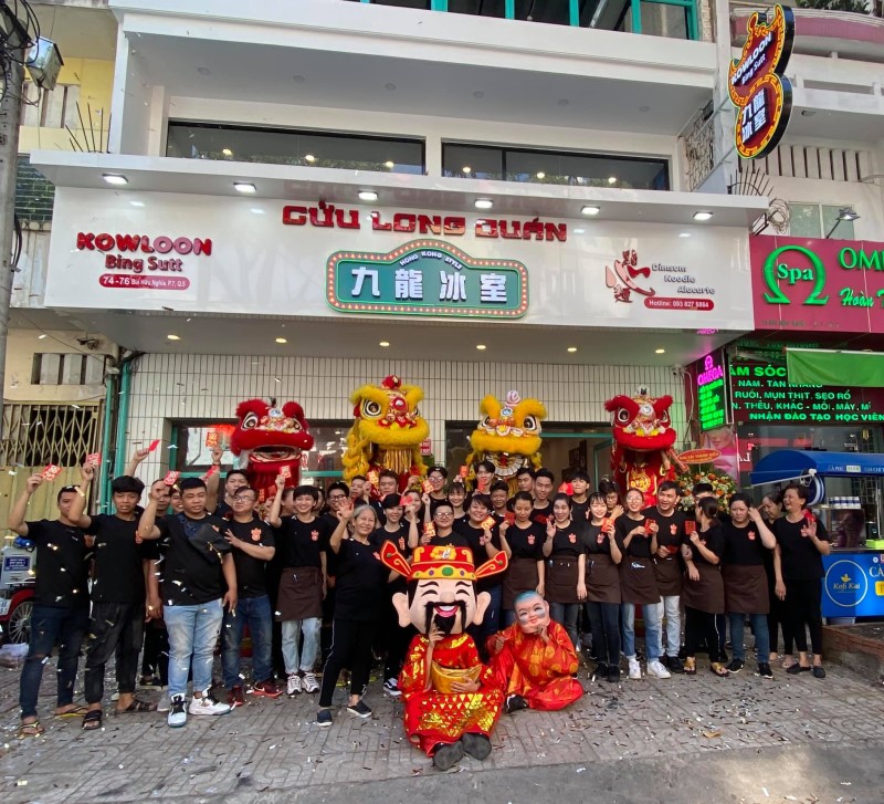 Explore Hong Kong cuisine with the famous Kowloon Restaurant Cho Lon 6