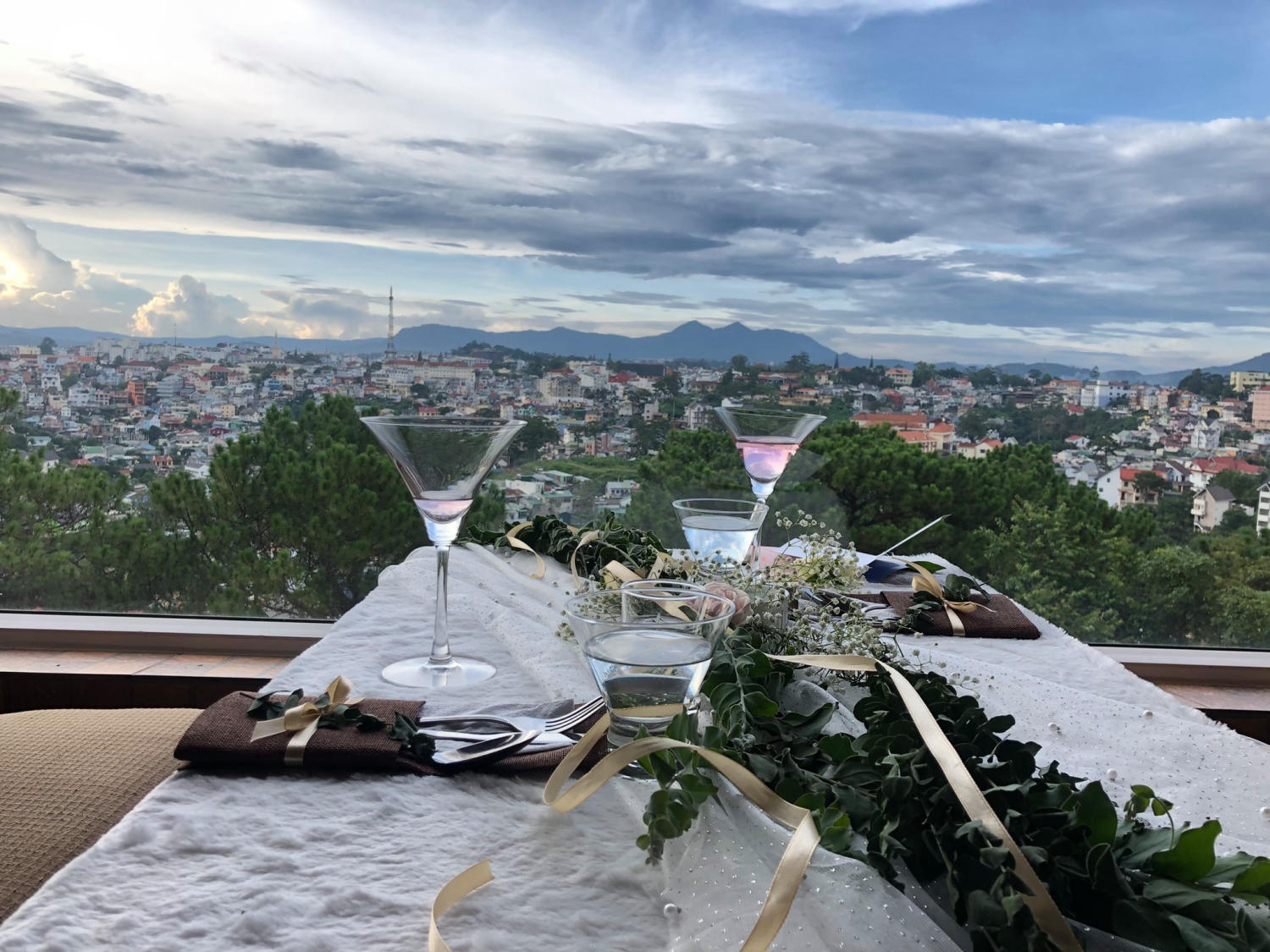 Da Lat Nights Coffee - A place to see Da Lat's sparkling nightlife from above 7