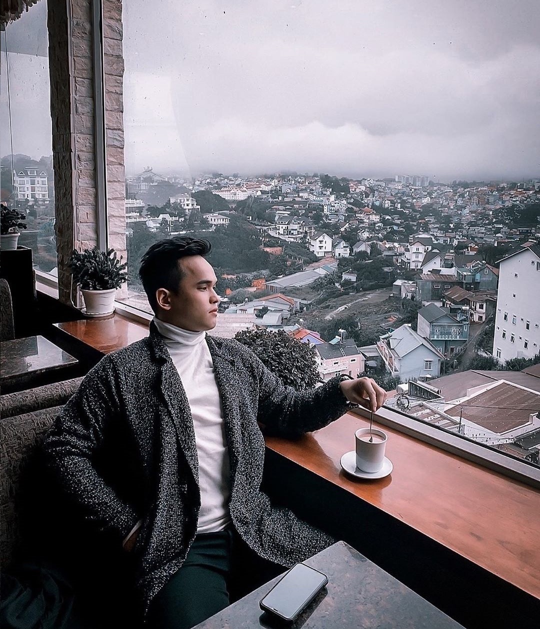 Da Lat Nights Coffee - A place to see Da Lat's sparkling nightlife from above 9