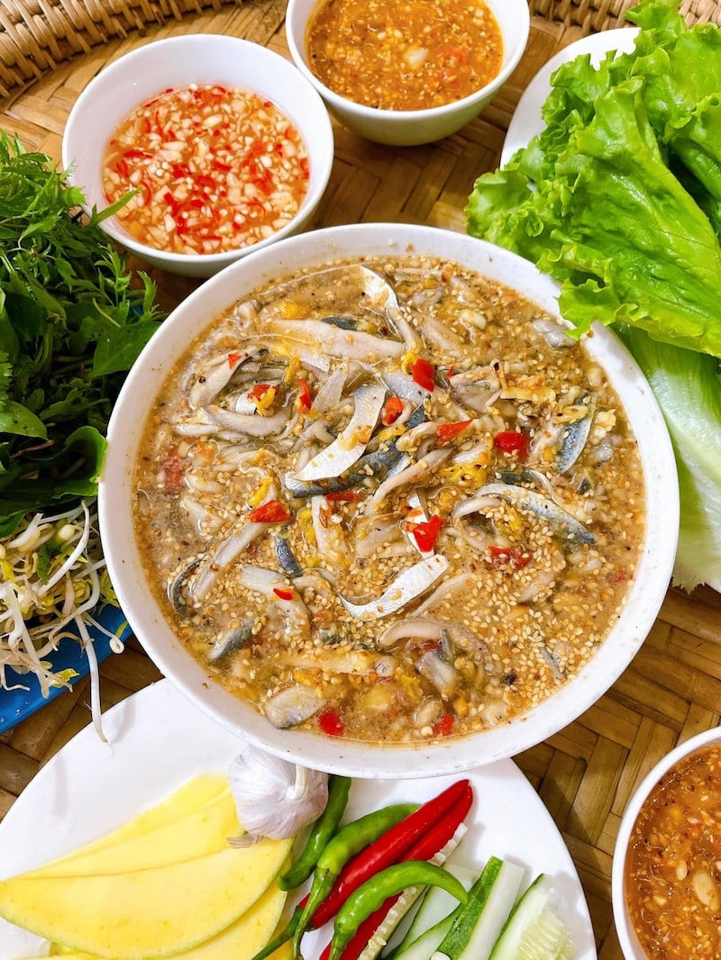 Fall in love with 14 Da Nang specialties that encapsulate the flavors of the Central region 10