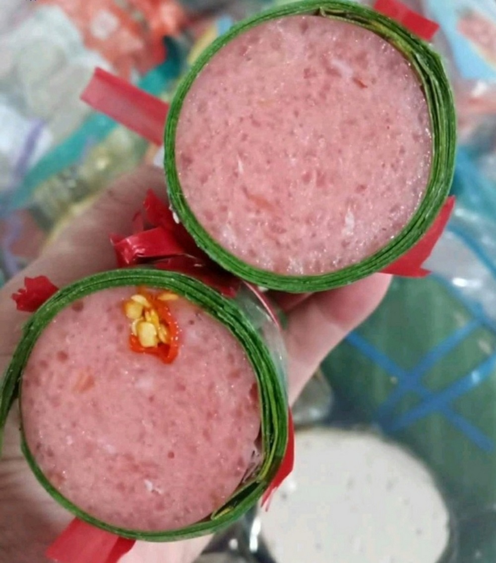 Hue sour spring rolls specialties - Popular delicacies during Tet holidays in Hue 5