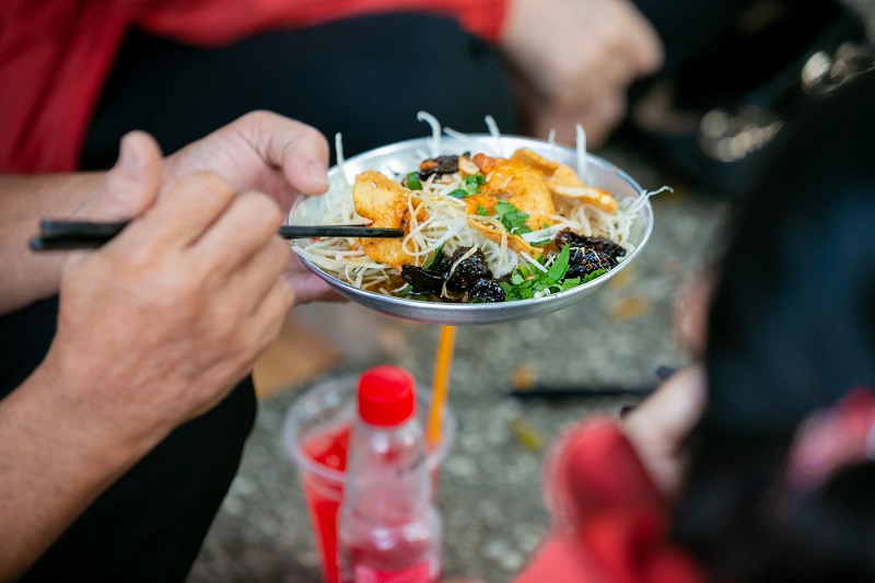 Top 14 Saigon specialties to enjoy immediately or buy as gifts, all of good quality 4