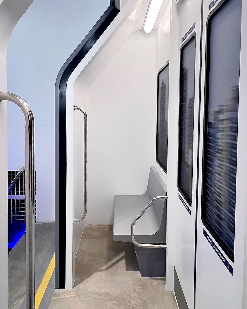 What's at Daeshim Coffee, a cute Korean-themed coffee shop 7