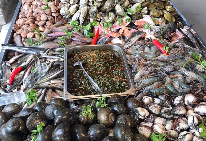 Save the top 7 famous and delicious Saigon snail buffet restaurants 6
