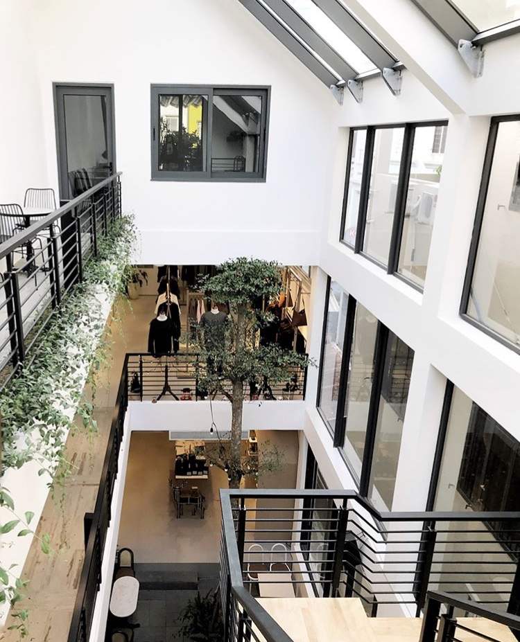 Immerse yourself in the sophistication, romance, and gentleness of 5 cafes with beautiful views of Da Nang 18