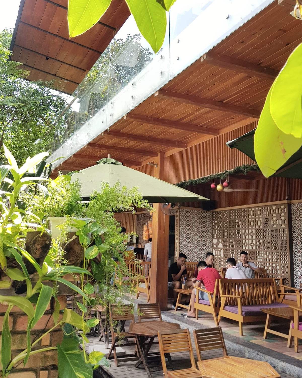 Immerse yourself in the extremely chill nature at Nia Cafe Da Nang 7