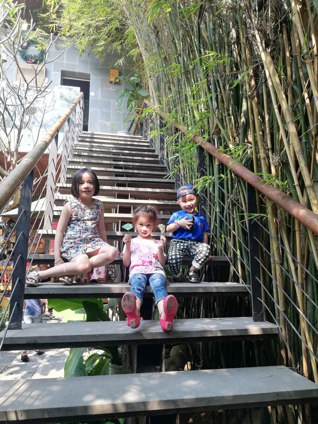 Immerse yourself in the extremely chill nature at Nia Cafe Da Nang 8