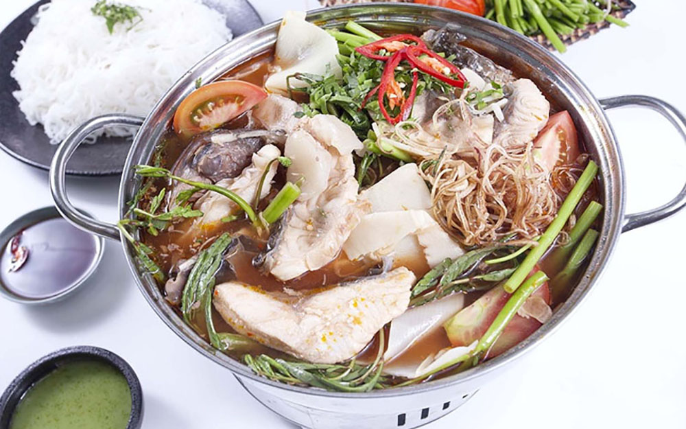 Dam Chuon Huong Quan - Restaurant specializing in seafood in Hue 7