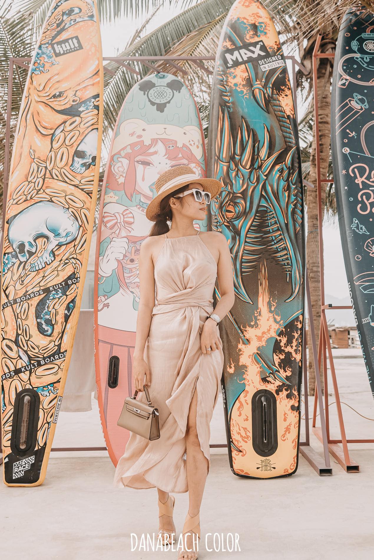 Danabeach Color - Unique beach cafe in the heart of Da Nang 20