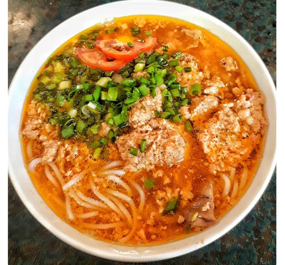 List of famous and delicious night eateries in Da Lat 9