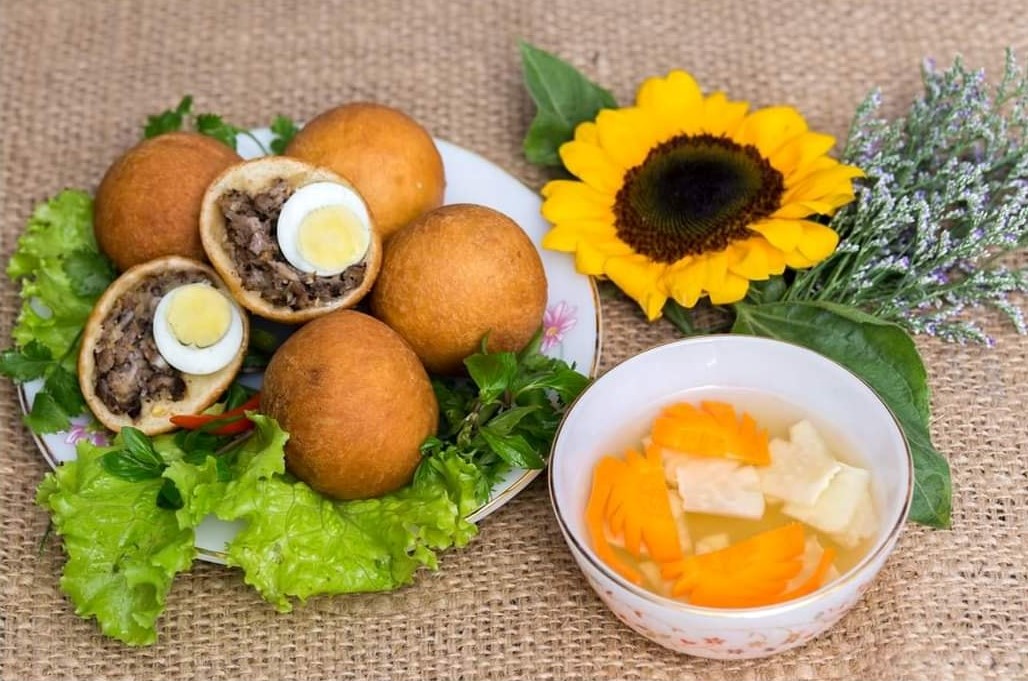 Take each other out to eat at 10 hot street bars in Hanoi to make the cold season warmer 5