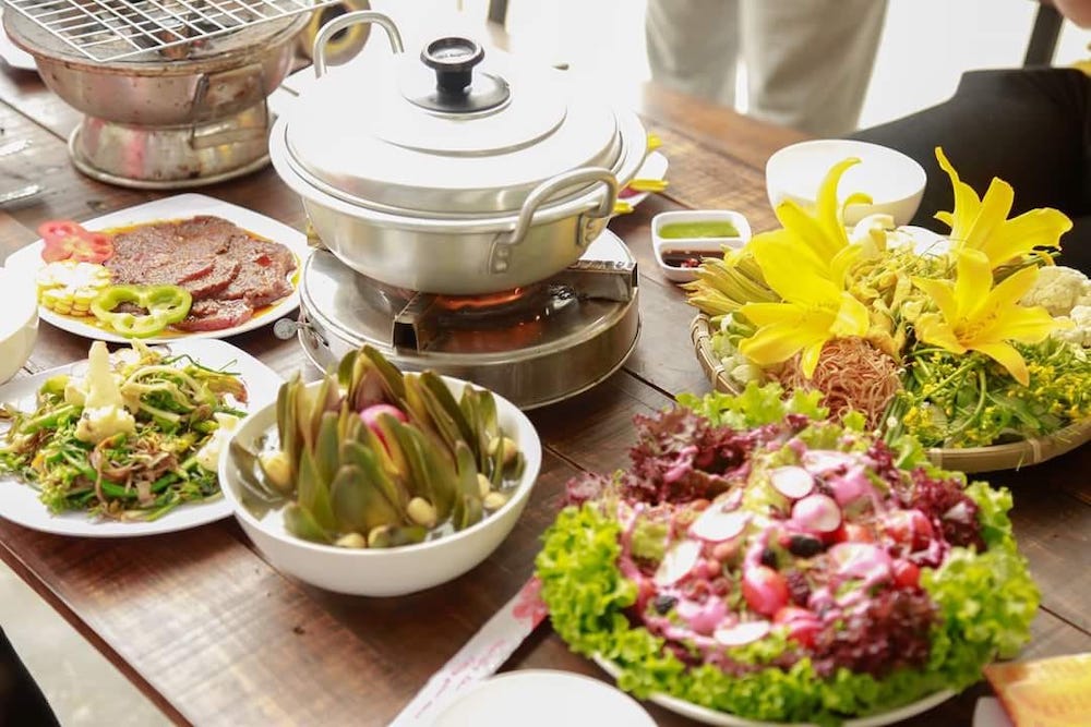 Let Vietnamtravelio take you to the top 8 delicious hot pot restaurants in Da Lat 12
