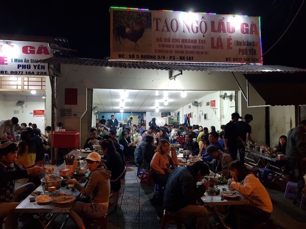 Let Vietnamtravelio take you to the top 8 delicious hot pot restaurants in Da Lat 3