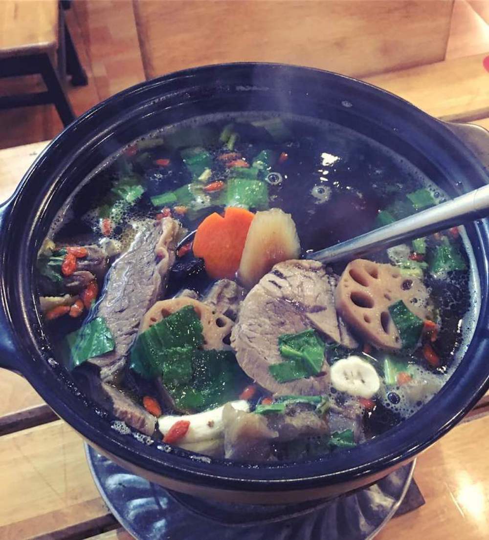 Let Vietnamtravelio take you to the top 8 delicious hot pot restaurants in Da Lat 7