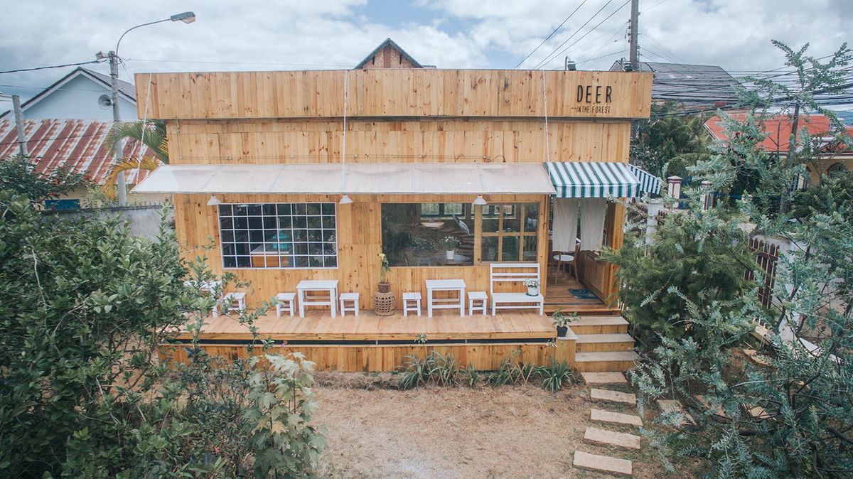 Deer In The Forest Coffee - Classic, romantic coffee shop like Korean movie 2