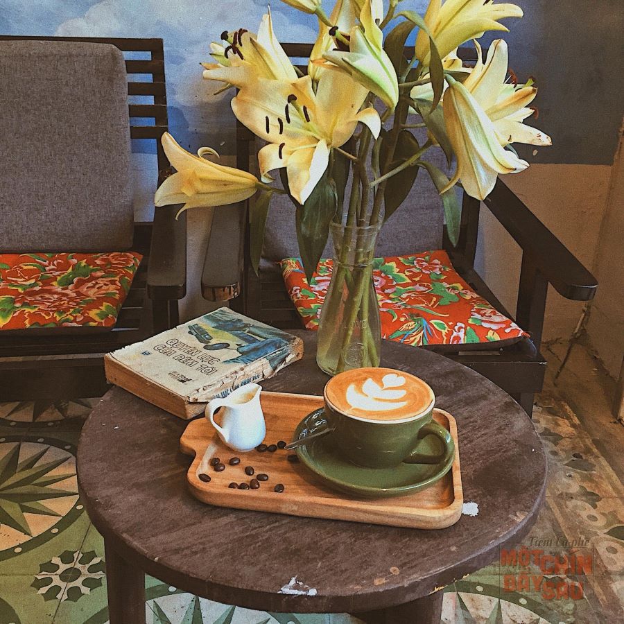 Come to 1976 Coffee in Hue to reminisce about the past 7