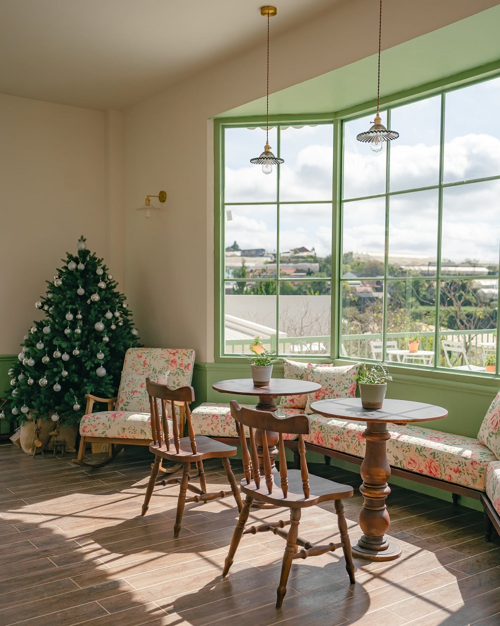 Come to Anaiis concept & cafe to find a peaceful place in Da Lat 4