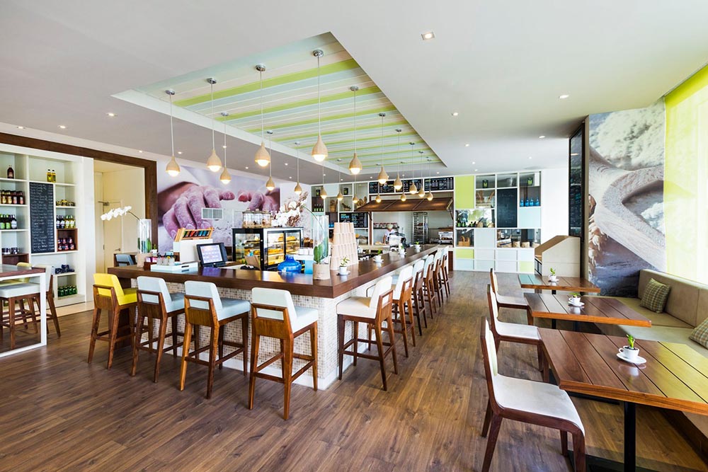 Go to Cafe A La Carte Da Nang and enjoy tea while watching the panoramic view of the coastal city from above 2