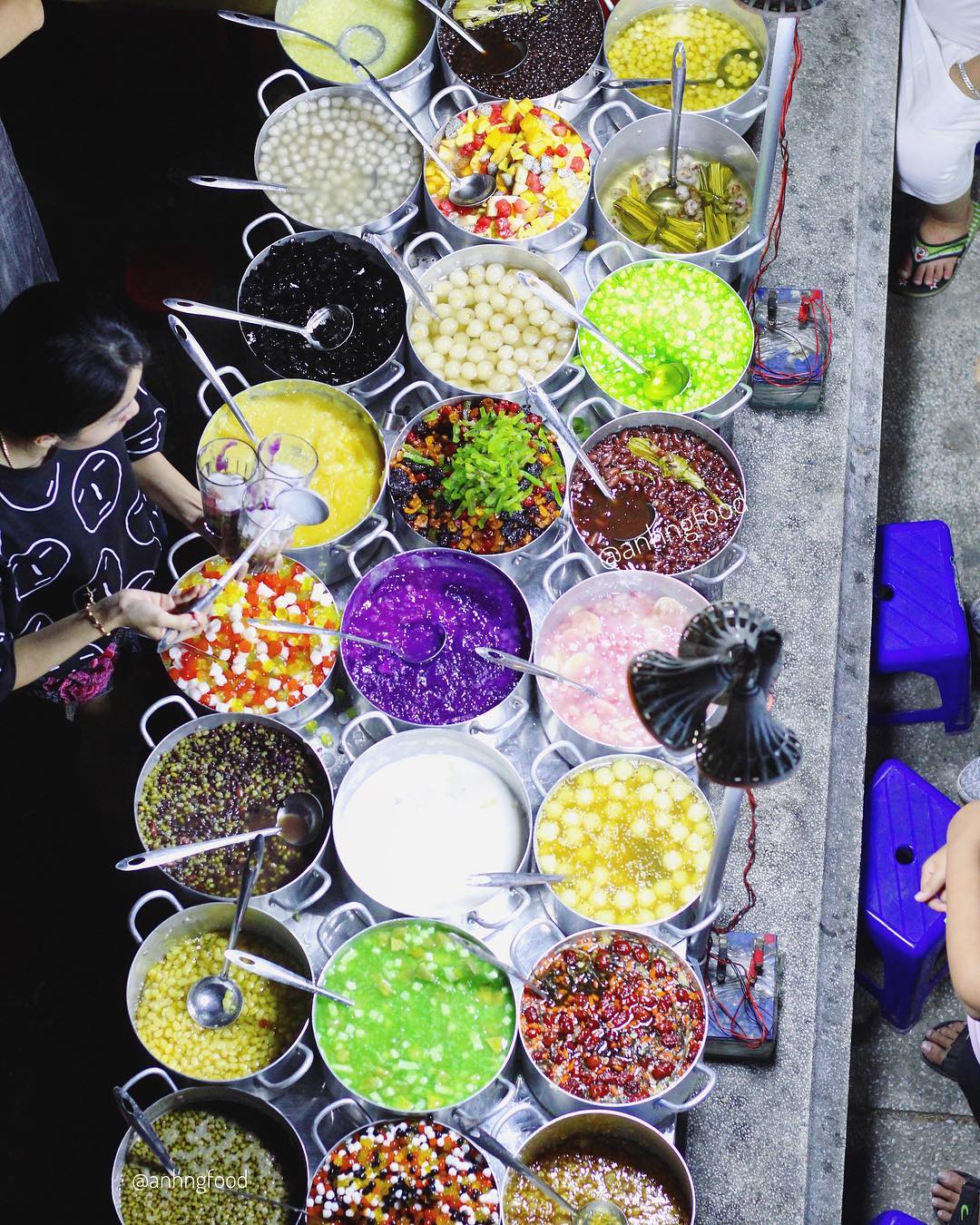 When coming to the Ancient Capital, remember to visit the famous 24 shades tea shop 11