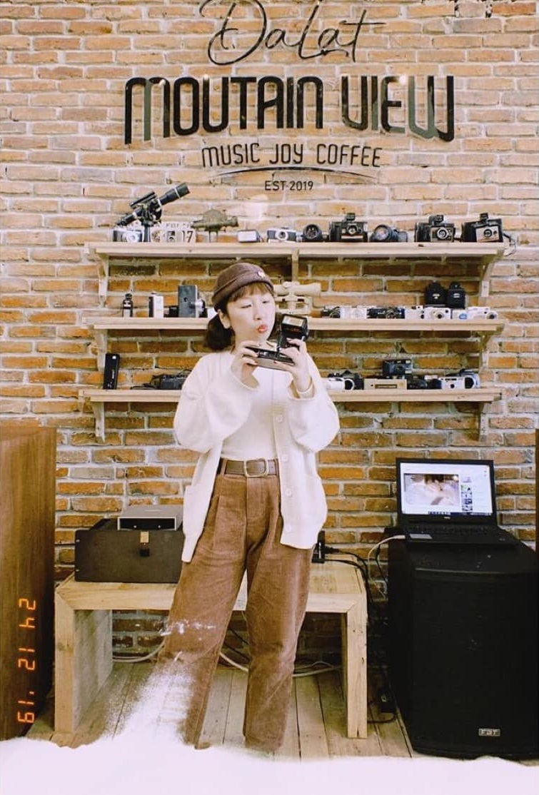 Come to Da Lat Mountain View coffee to experience the Nordic space next to the dreamy mountains and hills 11