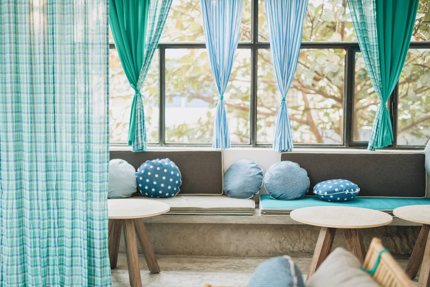 Come to KAIA Concept I Mar Rojo Cafe to find a small, peaceful, vintage corner in the middle of Da Nang 5