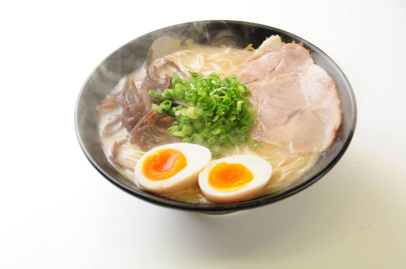 Go to Hakata Kouryu restaurant to enjoy the flavors of the land of the rising sun 3