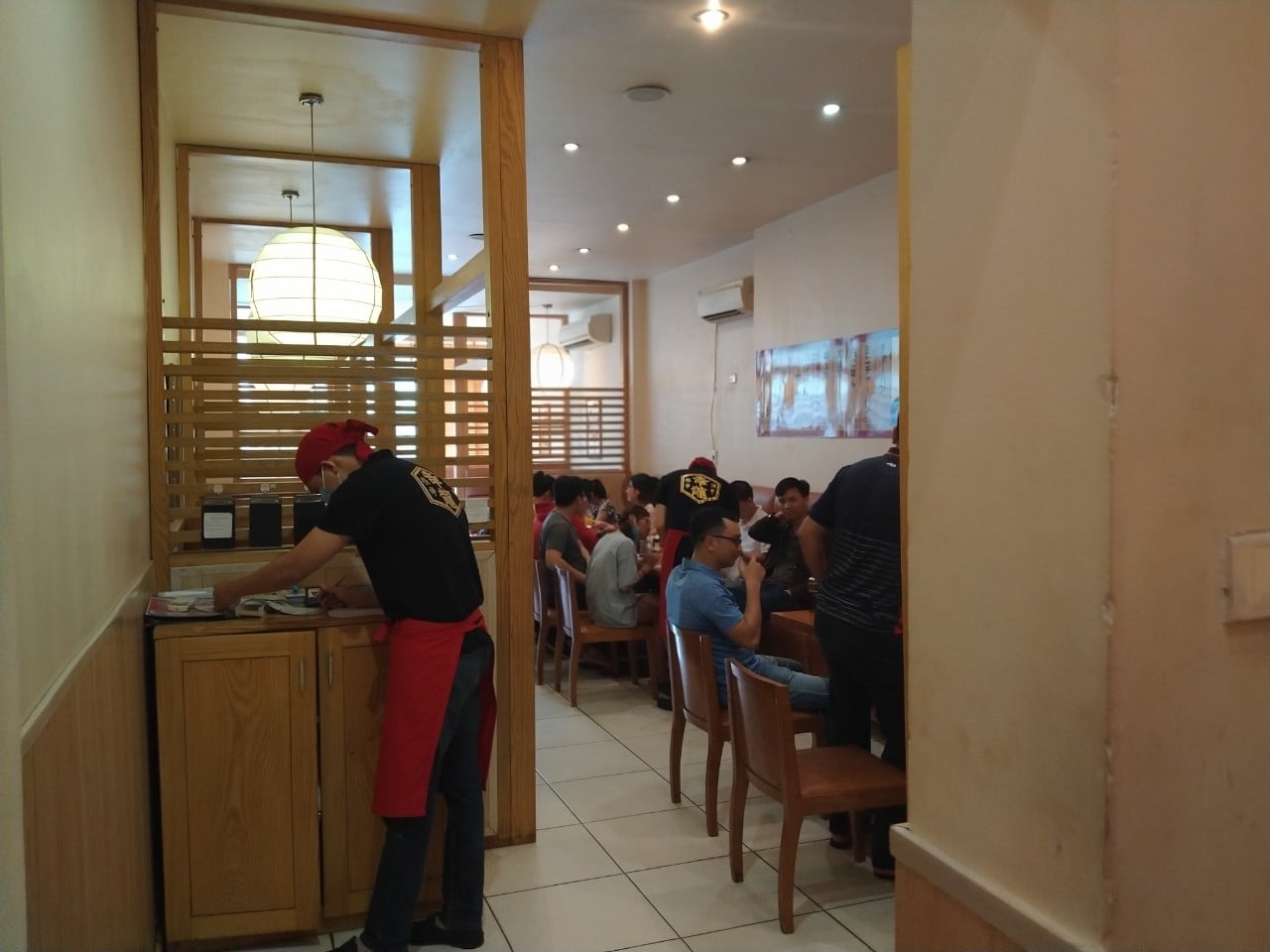 Go to Hakata Kouryu restaurant to enjoy the flavors of the land of the rising sun 6